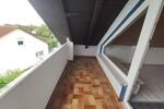 3- Zi. DG Wohnung mit 2 Balkonen und Garage