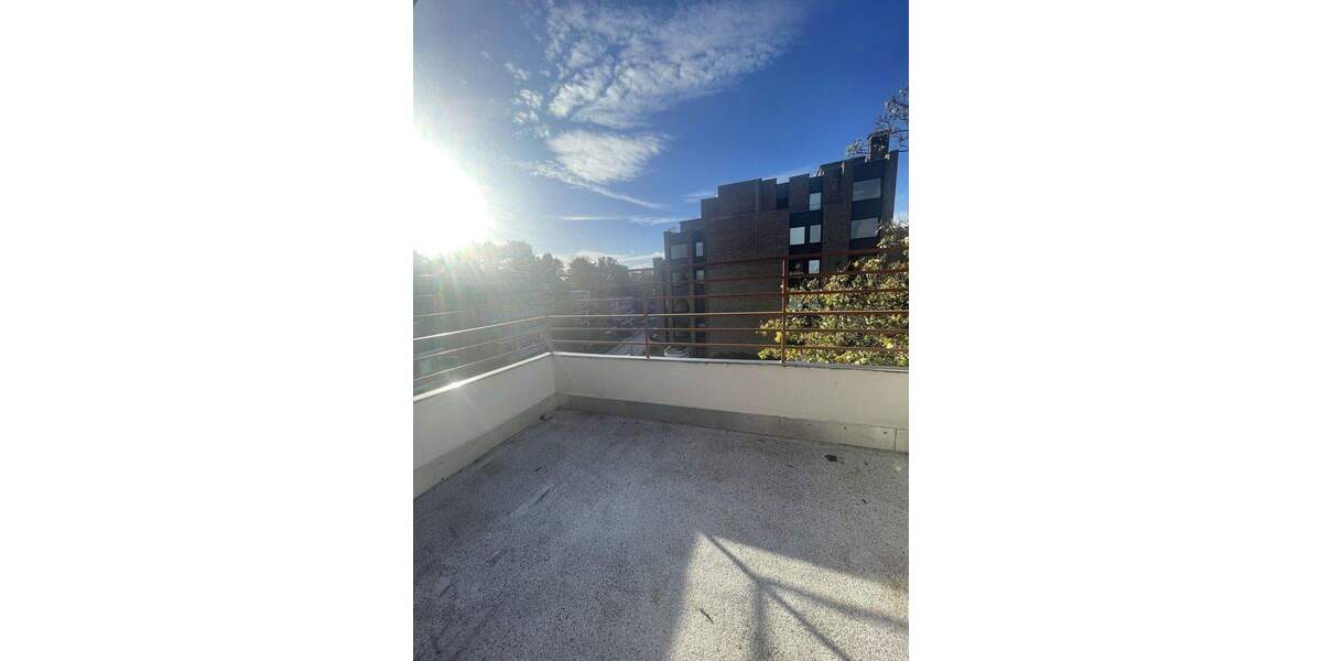 Etagenwohnung Düsseldorf Unterbach - 4 Zimmer, 99 m&sup2;, 2.400&euro; | Angebot:24621106