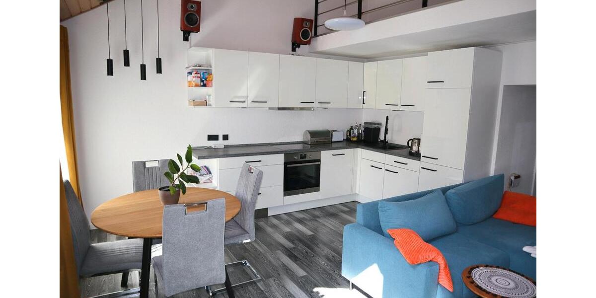 Wunderschöne helle und moderne Maisonette Wohnung 3 Zimmer 3 zimmer