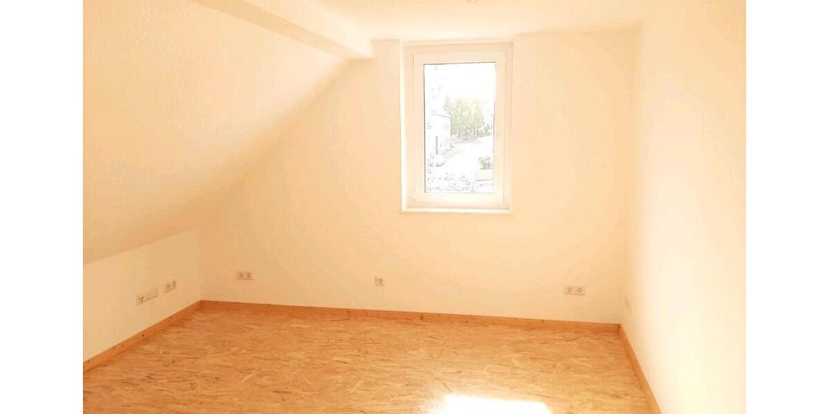Dachgeschoßwohnung Bergen - 2 Zimmer, 43 m&sup2;, 390&euro; | Angebot:25883277