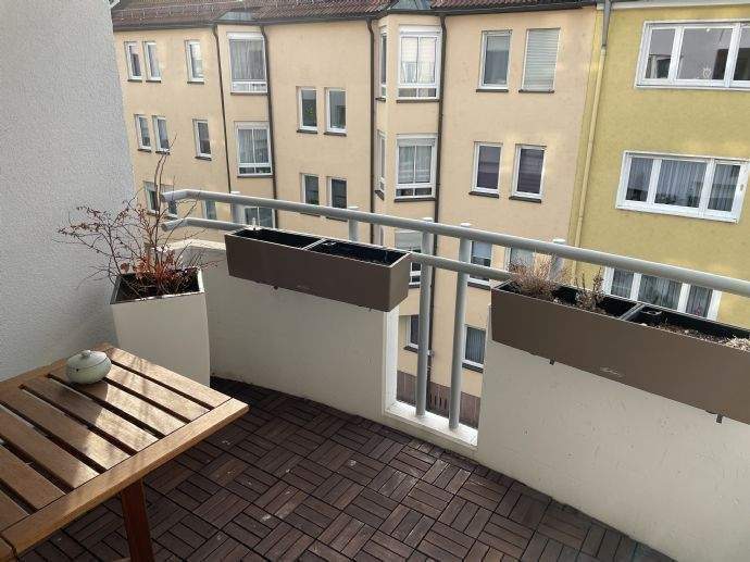 Ruhig gelegene 2-Zimmer-Wohnung in zentraler Lage mit Balkon - Stadtteil Rennweg 2 zimmer