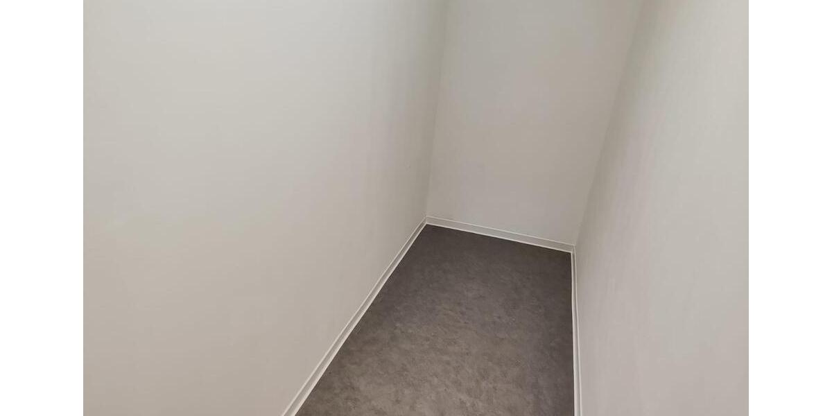 Etagenwohnung Hettstedt - 3 Zimmer, 96 m&sup2;, 500&euro; | Angebot:25710695