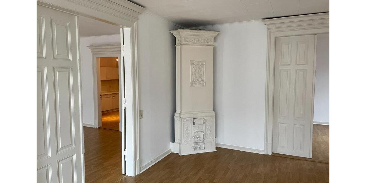 Etagenwohnung Flensburg - 4 Zimmer, 150 m&sup2;, 1.320&euro; | Angebot:25883878