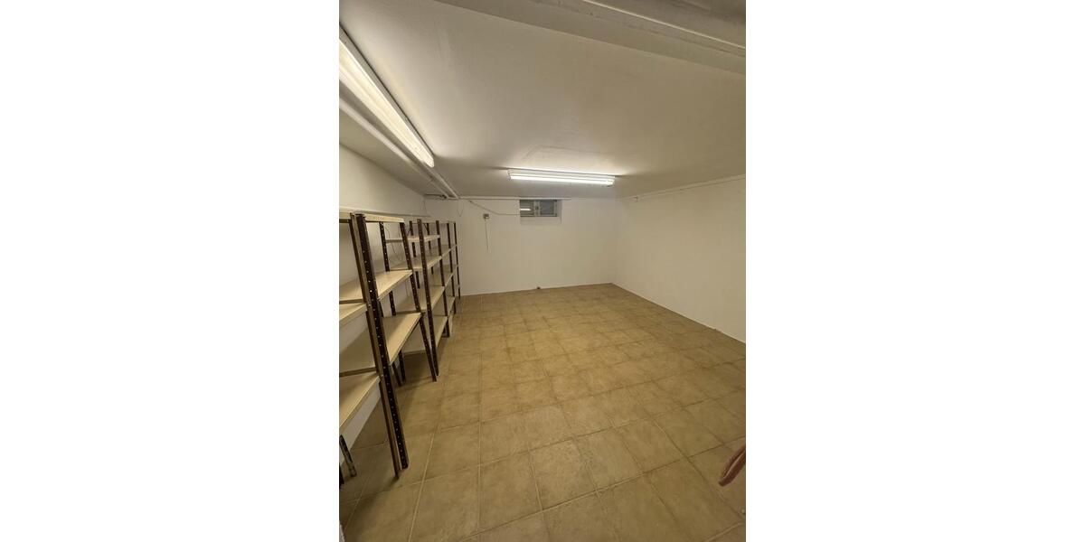 Reihenhaus Frankfurt am Main Mitte-West - 3 Zimmer, 82 m&sup2;, 1.690&euro; | Angebot:24703923