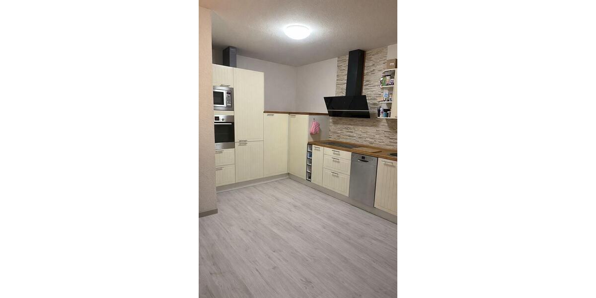 Etagenwohnung Linau - 2 Zimmer, 70 m&sup2;, 650&euro; | Angebot:25396977