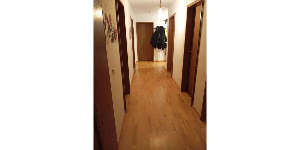 RT Hohbuch zu verm. 4-Zimmer-HH-Whg. 15. Stock 112 m² ab 01.02 26 4 zimmer