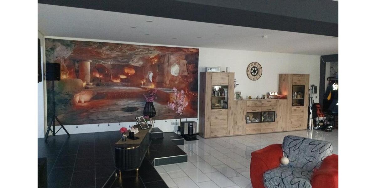 Etagenwohnung Duisburg Essenberg - 2 Zimmer, 128 m&sup2;, 880&euro; | Angebot:26617918