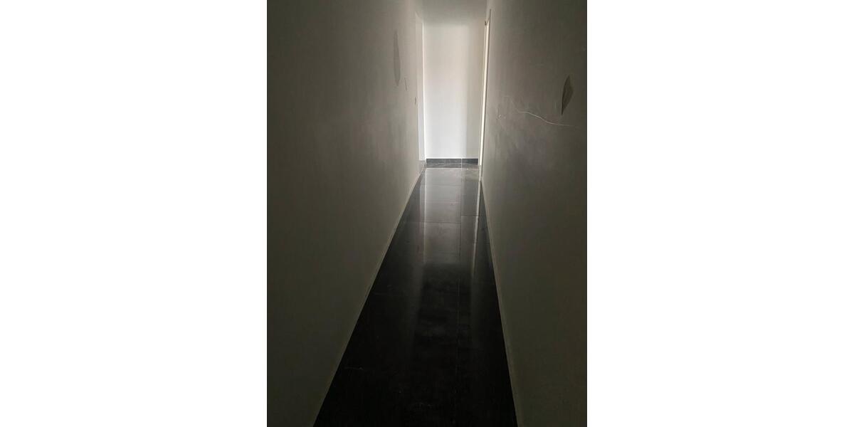 Einfamilienhaus Nürtingen - 6 Zimmer, 250 m&sup2;, 2.500&euro; | Angebot:25047803