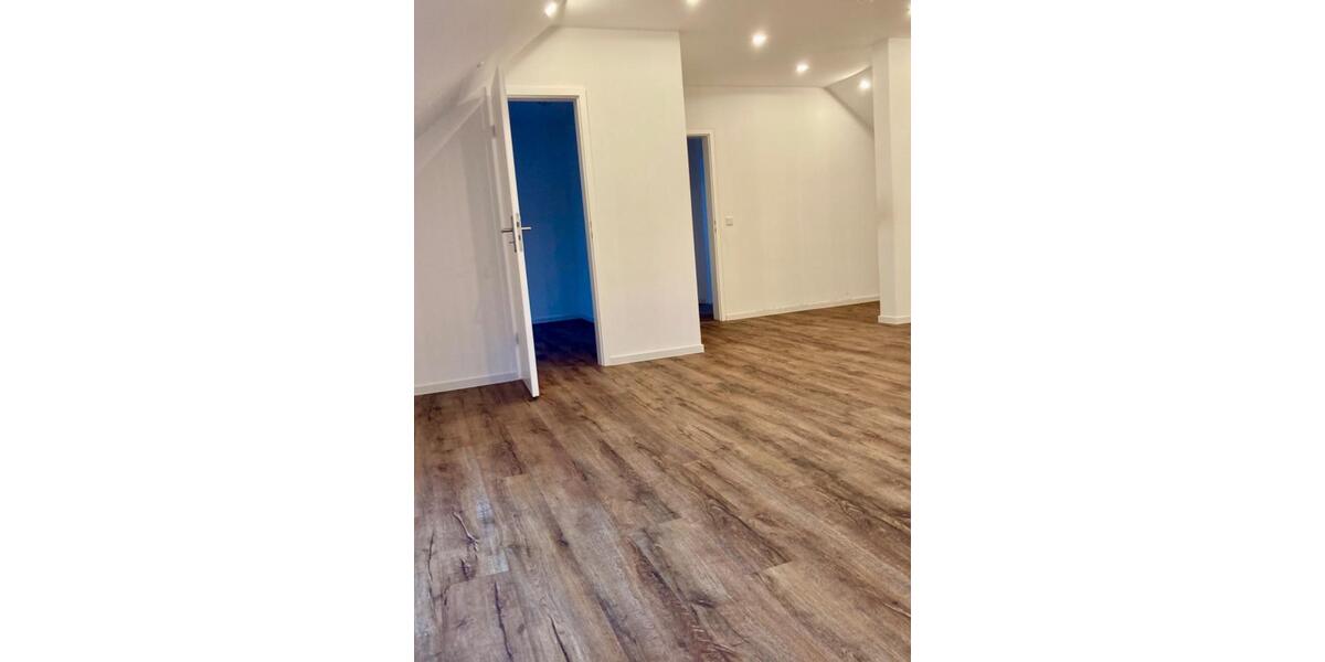 Maisonettenwohnung Burghaun - 6 Zimmer, 179 m&sup2;, 950&euro; | Angebot:24967260