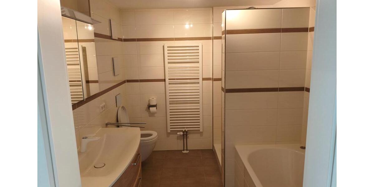 Maisonettenwohnung Rechtmehring - 5 Zimmer, 143 m&sup2;, 1.700&euro; | Angebot:26083651