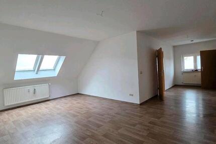 Wohnung Staßfurt Löderburg - 4 Zimmer, 80 m&sup2;, 400&euro; | Angebot:25979846