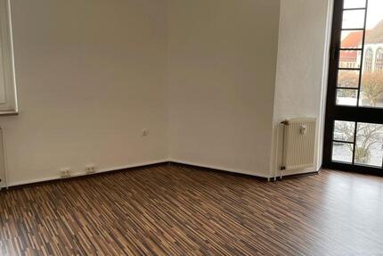 Großzügige Zwei-Raum- Wohnung im Stadtkern zum Sofortbezug! zimmer