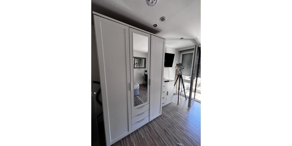 1-ZimmerAppt. mit Balkon 1 zimmer