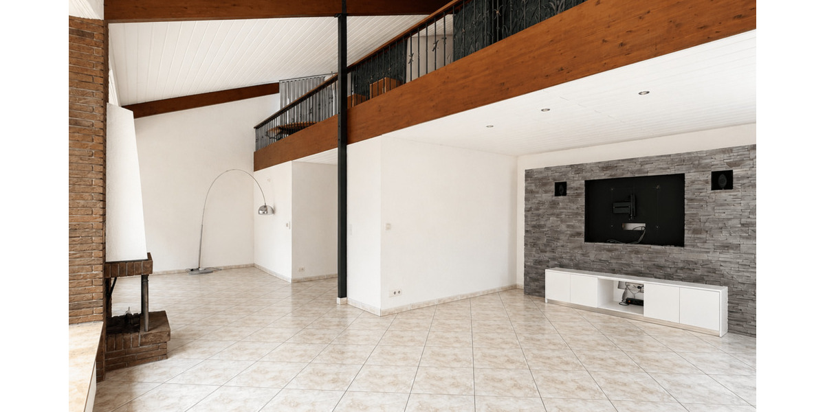 Einfamilienhaus Steinenbronn - 5 Zimmer, 230 m&sup2;, 2.700&euro; | Angebot:26596714