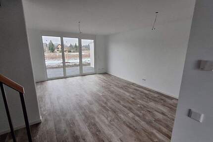 Haus Pirna - 5 Zimmer, 120 m&sup2;, 1.700&euro; | Angebot:24973149