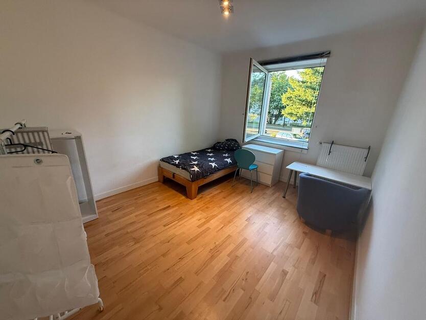 3er WG möbliertes Zimmer (16 m²) 420 € brutto warm