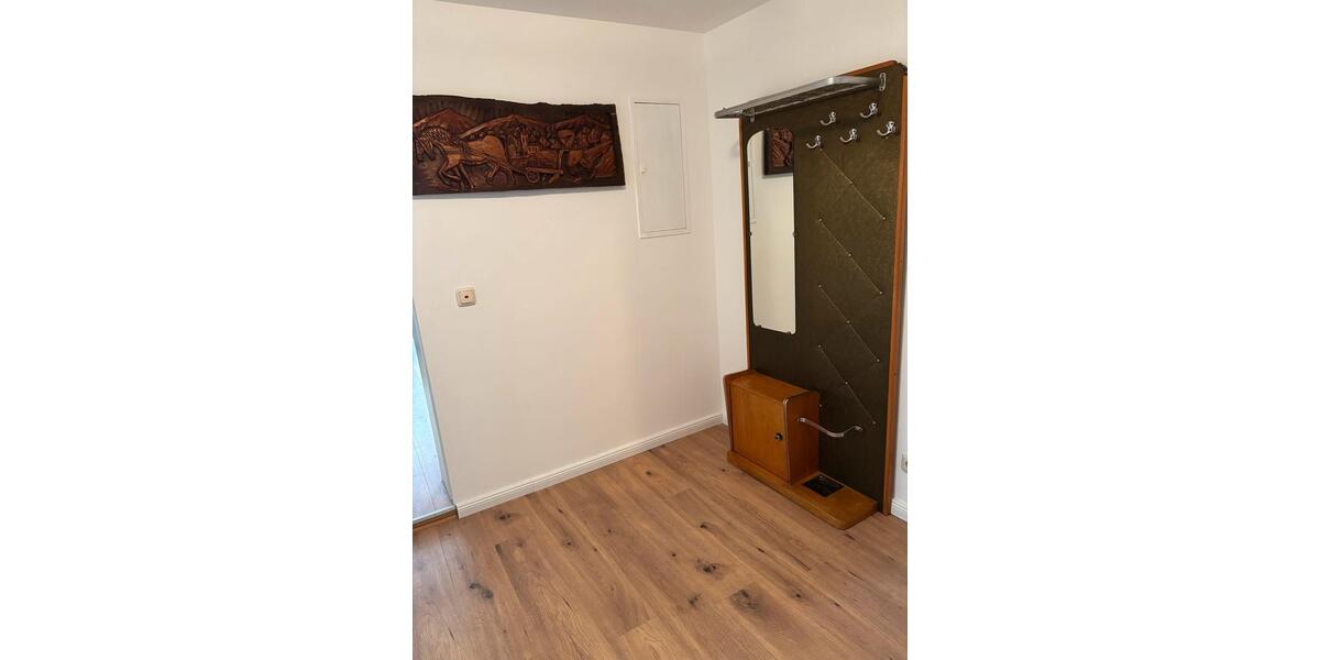 Etagenwohnung Rodenberg - 3 Zimmer, 80 m&sup2;, 1.000&euro; | Angebot:24446674