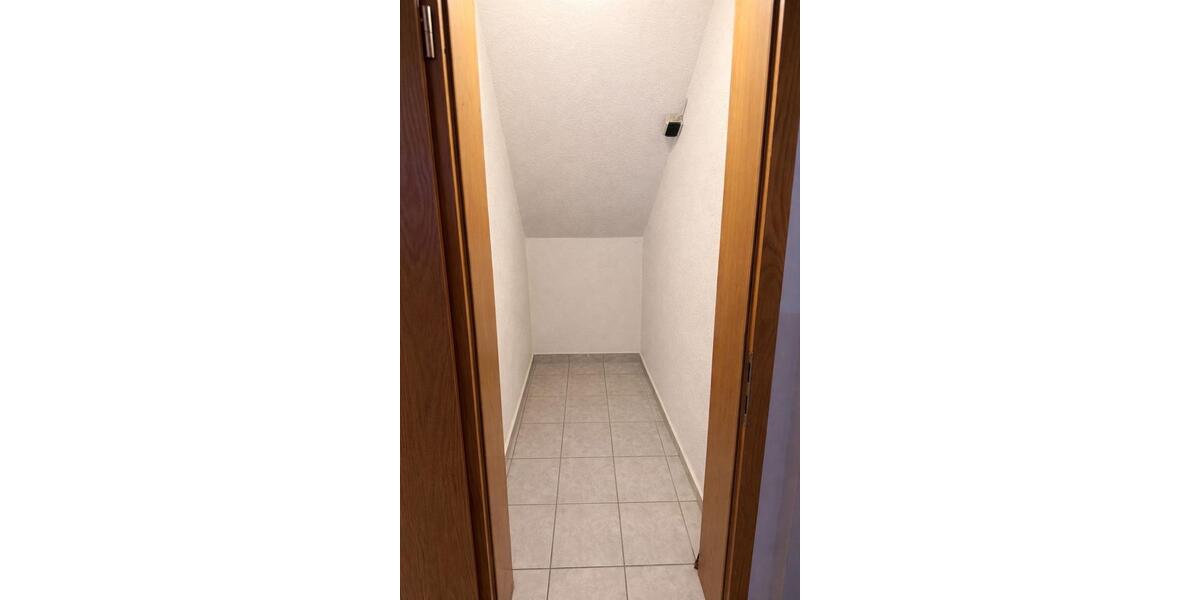 Erdgeschoßwohnung Bopfingen - 4.5 Zimmer, 120 m&sup2;, 1.200&euro; | Angebot:26387727