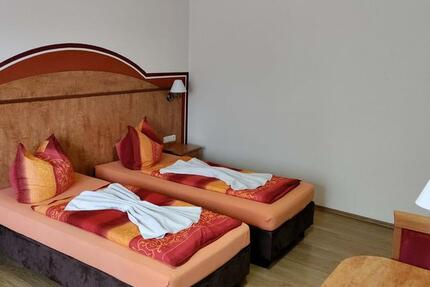 Monteurzimmer WG Zimmer mit Dusche und WC 1 zimmer