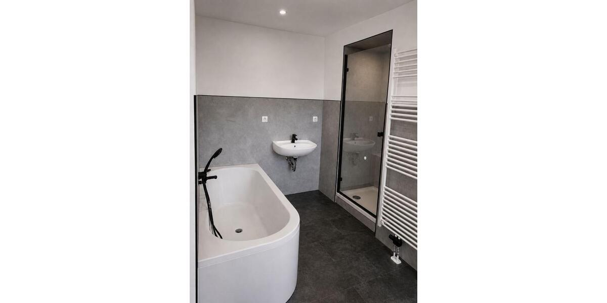 Etagenwohnung Grimma - 4 Zimmer, 101 m&sup2;, 1.212&euro; | Angebot:26635373