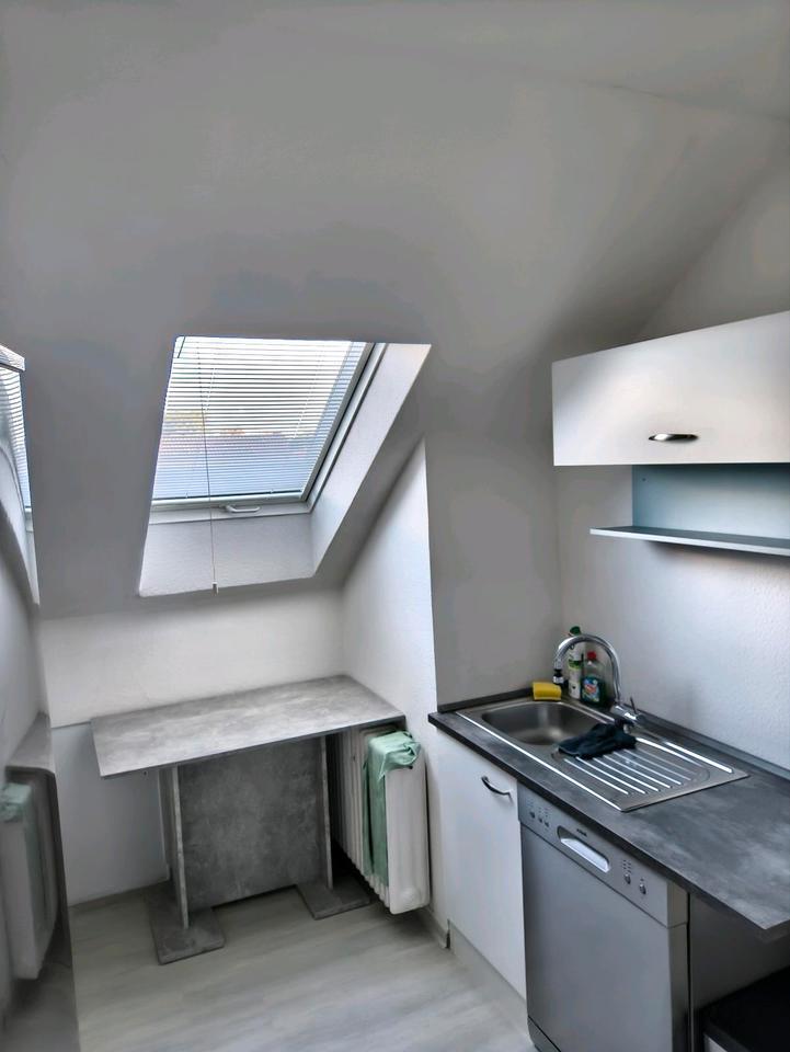 Schöne 2-Zimmer-Dachgeschoßwohnung in ruhiger Lage Gellershagen