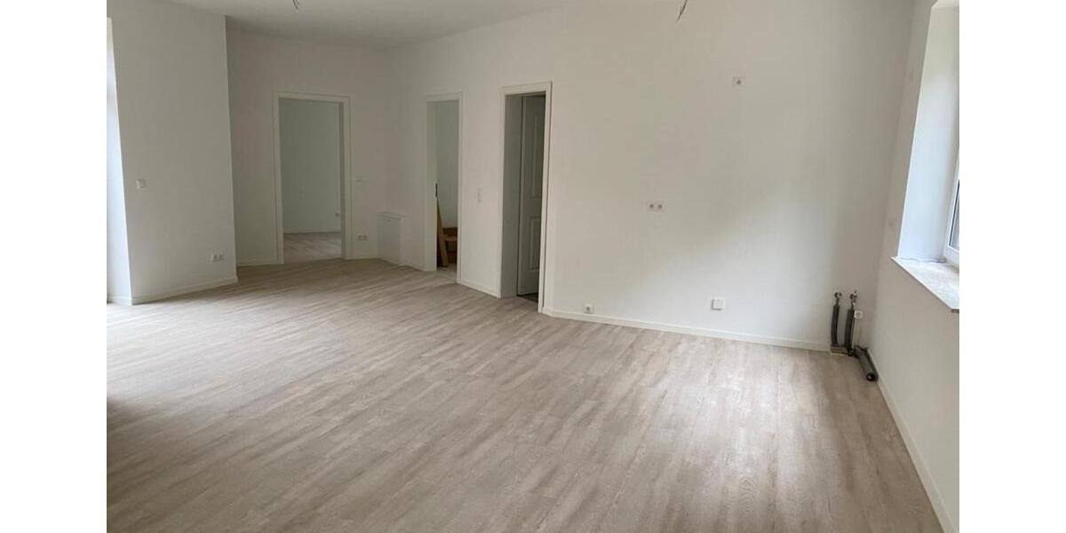 Etagenwohnung Waren (Müritz) - 3 Zimmer, 88 m&sup2;, 870&euro; | Angebot:24434149