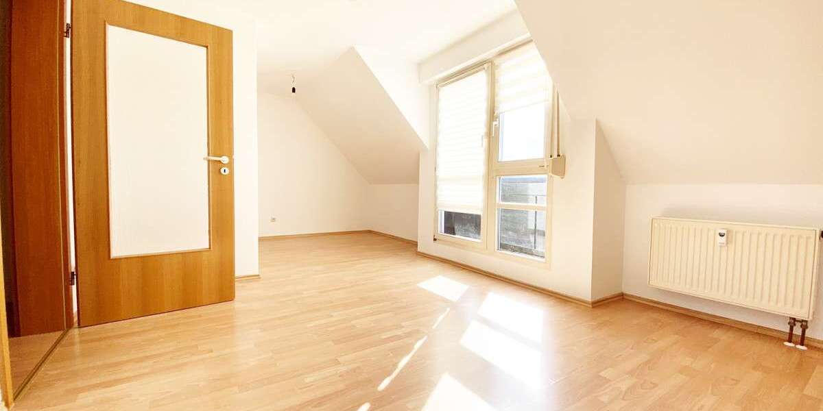 Etagenwohnung Eisfeld - 1 Zimmer, 34 m&sup2;, 265&euro; | Angebot:26224430