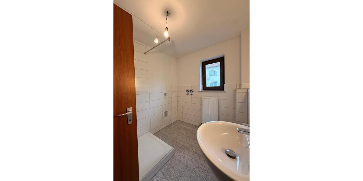 Etagenwohnung Harsdorf - 3.5 Zimmer, 73 m&sup2;, 750&euro; | Angebot:24534390