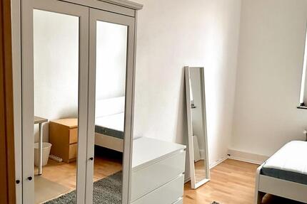 Möbliertes WG-Zimmer 3 km von der Universität