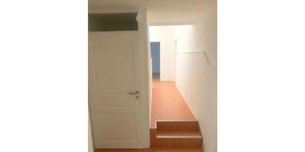 Etagenwohnung Düren Mariaweiler-Hoven - 4 Zimmer, 133 m&sup2;, 1.250&euro; | Angebot:26489416