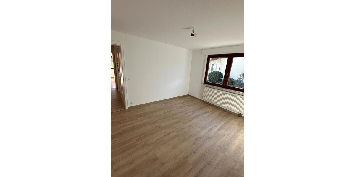 Erdgeschoßwohnung Loffenau - 4 Zimmer, 90 m&sup2;, 970&euro; | Angebot:26004492