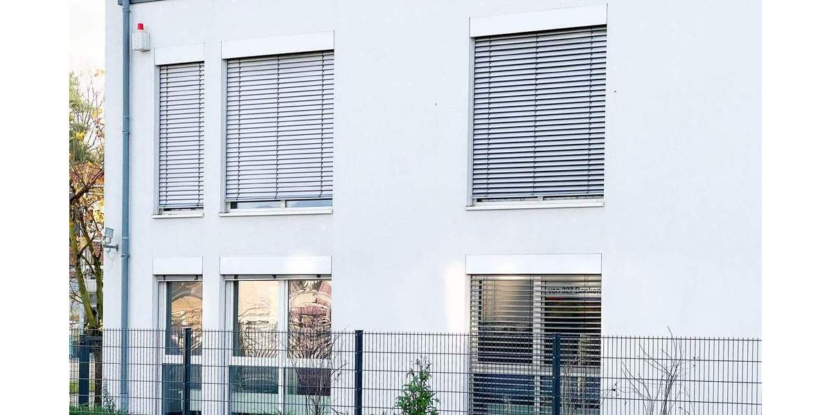 Gewerbeobjekt Stahnsdorf - 5 Zimmer, 253 m&sup2;, 2.406&euro; | Angebot:25737106