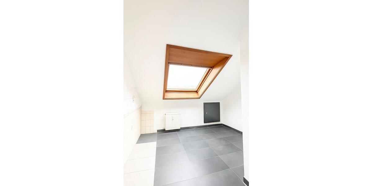 Dachgeschoßwohnung Altenstadt - 2 Zimmer, 75 m&sup2;, 850&euro; | Angebot:24831112