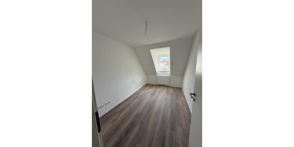 Dachgeschoßwohnung Hildesheim - 3 Zimmer, 55 m&sup2;, 1.015&euro; | Angebot:25963341