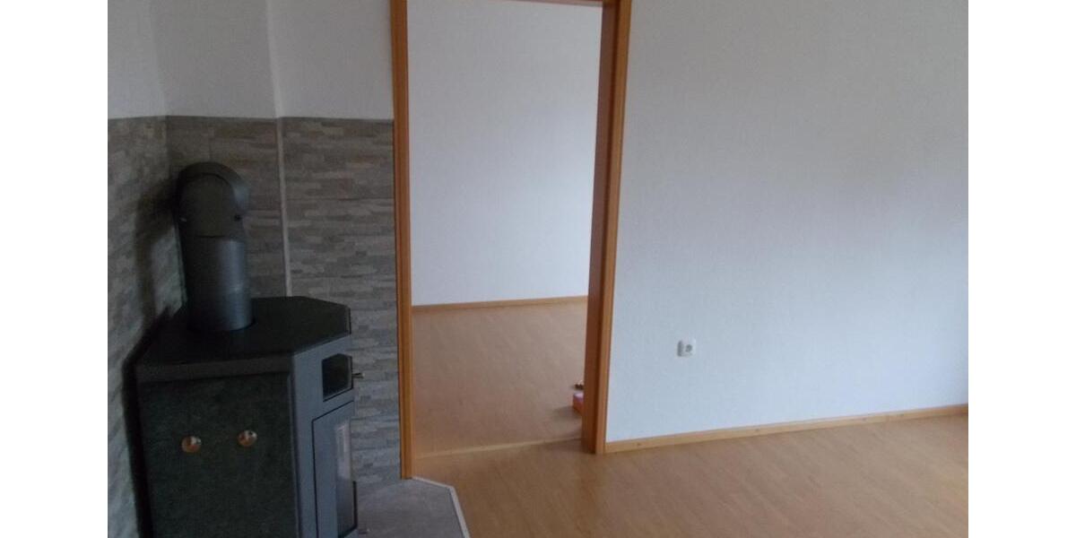 Erdgeschoßwohnung Bad Lobenstein - 4 Zimmer, 75 m&sup2;, 540&euro; | Angebot:23877124