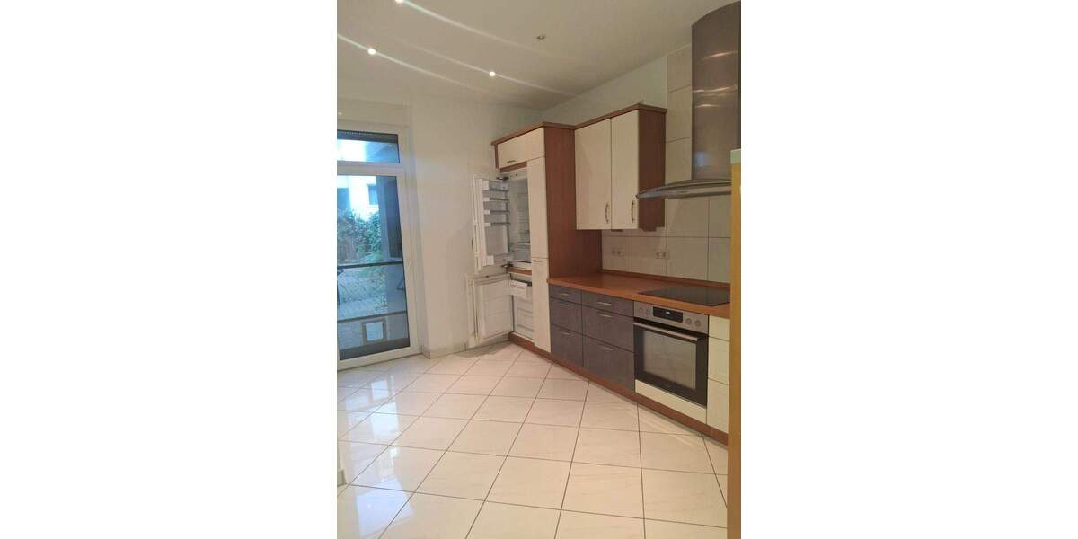 Etagenwohnung Bremerhaven Lehe - 3 Zimmer, 82 m&sup2;, 750&euro; | Angebot:24218814