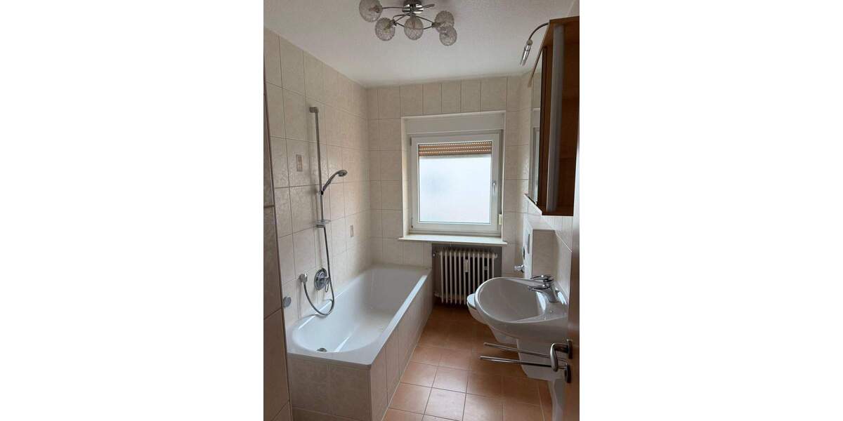 Etagenwohnung Weiden in der Oberpfalz Rehbühl - 3 Zimmer, 68 m&sup2;, 550&euro; | Angebot:26804186