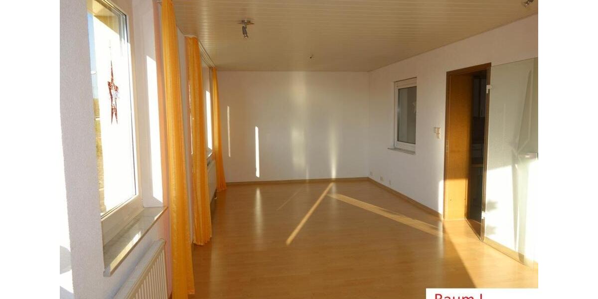 Erdgeschoßwohnung Waigolshausen - 4 Zimmer, 100 m&sup2;, 700&euro; | Angebot:26263175