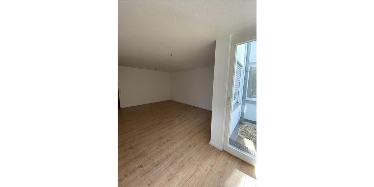 Erdgeschoßwohnung Stuttgart Stuttgart-Ost - 2 Zimmer, 69 m&sup2;, 1.050&euro; | Angebot:26606259