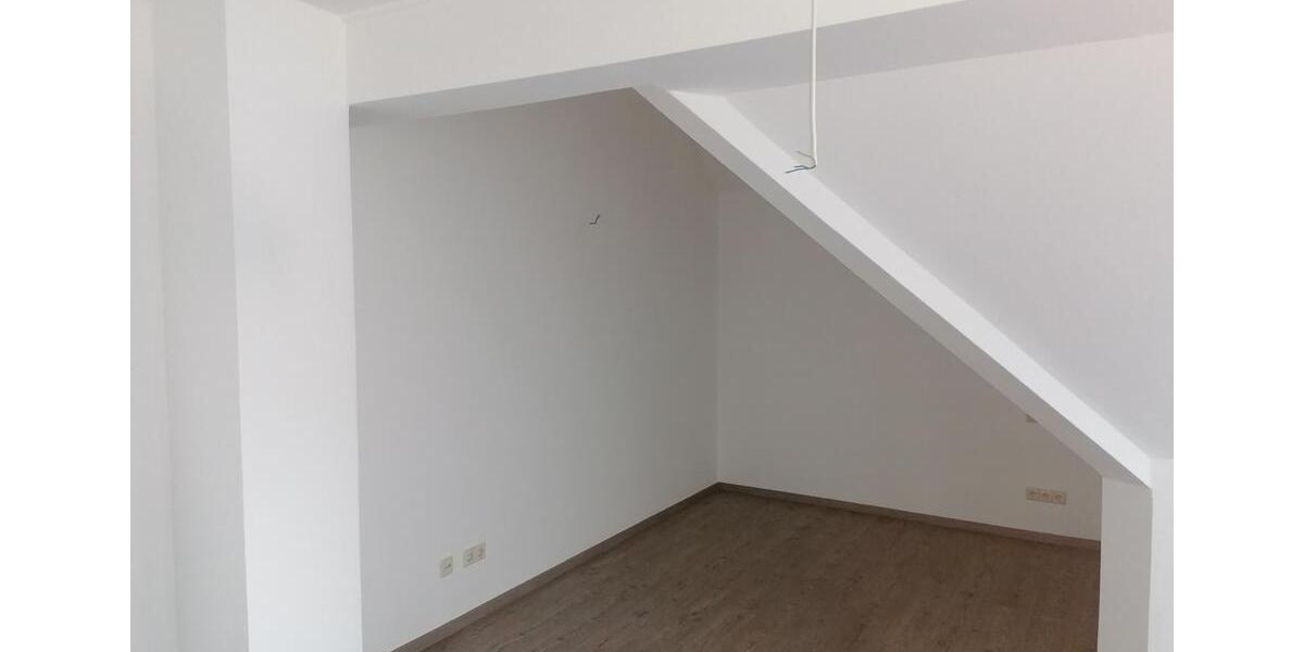 Schöne Wohnung in Schönburg, teilmöbliert, inkl. PKW Stellplatz 1 zimmer