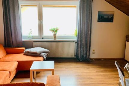Großzügige Dachgeschosswohnung 75 bis 100qm zimmer