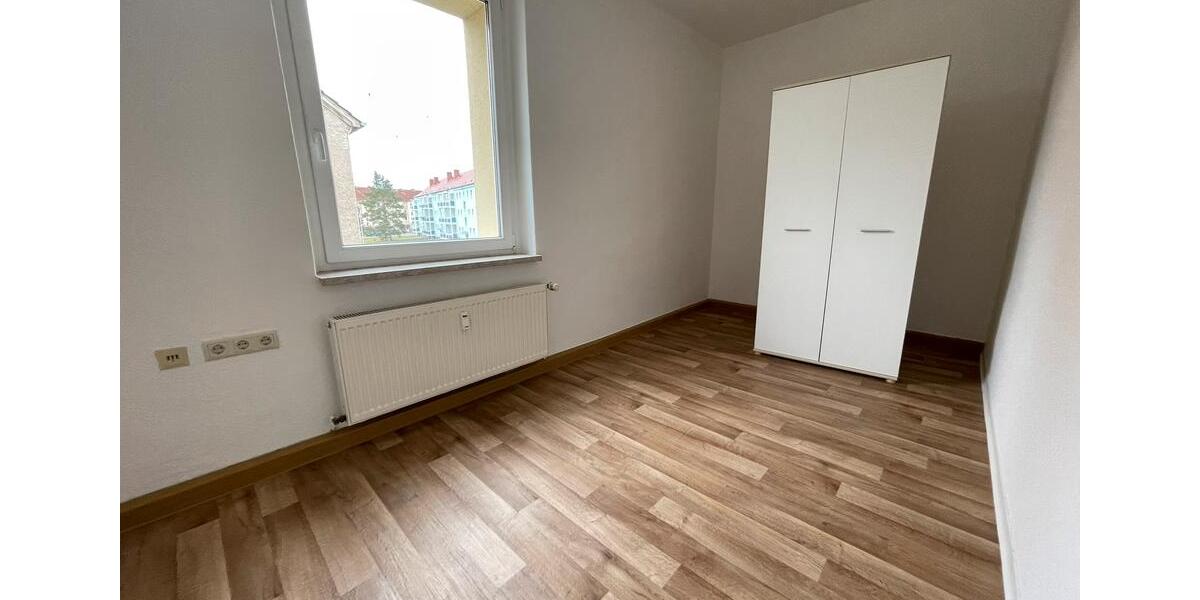 Etagenwohnung Nienburg (Saale) - 3 Zimmer, 63 m&sup2;, 415&euro; | Angebot:19190768