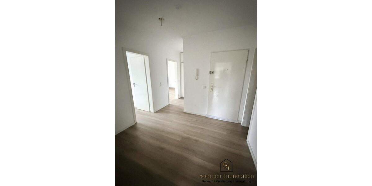 Etagenwohnung Brühl - 3 Zimmer, 74 m&sup2;, 1.100&euro; | Angebot:25738901
