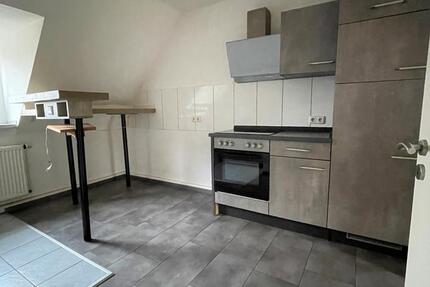 2-Zimmer-Wohnung in der Stadtmitte mit Küche und Badmöbeln 2 zimmer