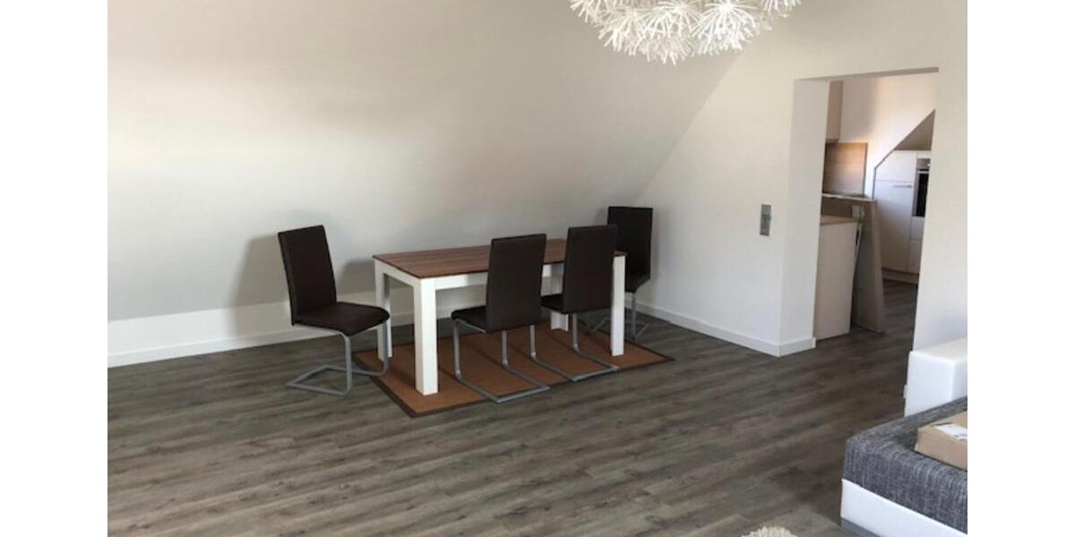 Dachgeschoßwohnung Friedrichsdorf - 3 Zimmer, 1.200&euro; | Angebot:24716538