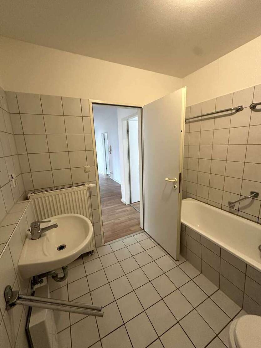 ++Erdgeschosswohnung mit 2 Balkone und Tiefgarage++ 3 zimmer