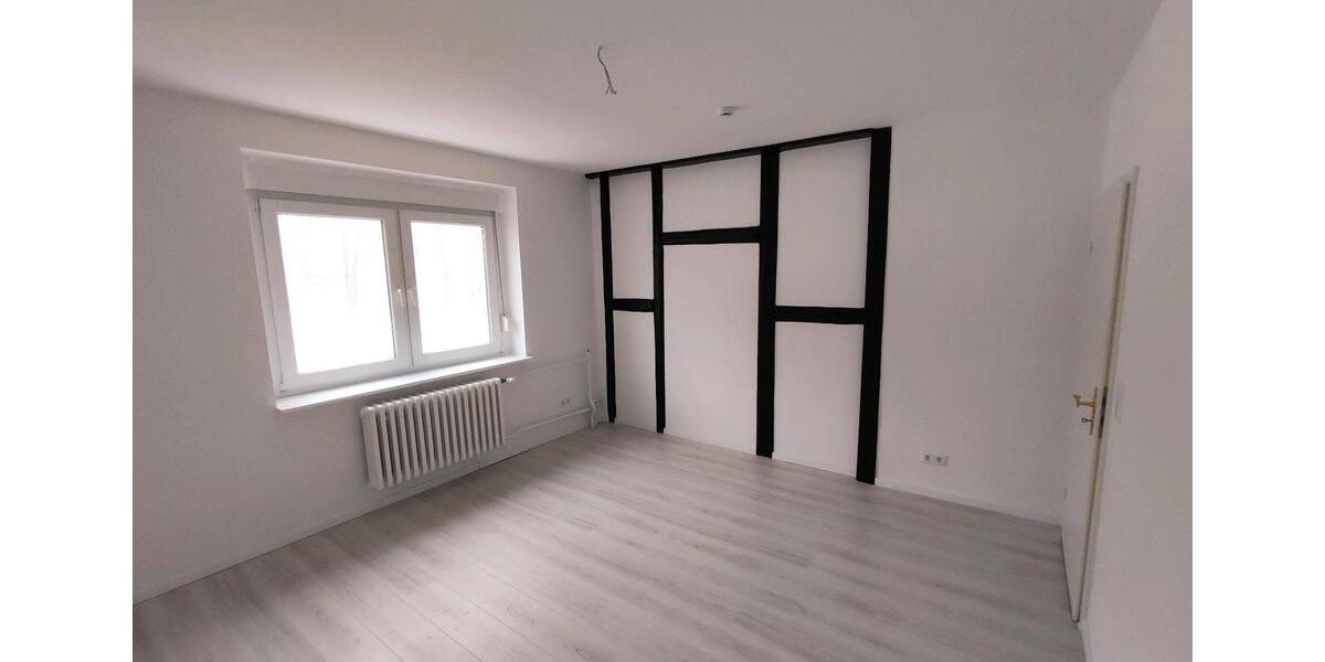 Etagenwohnung Staßfurt Löderburg - 3 Zimmer, 96 m&sup2;, 850&euro; | Angebot:24745934