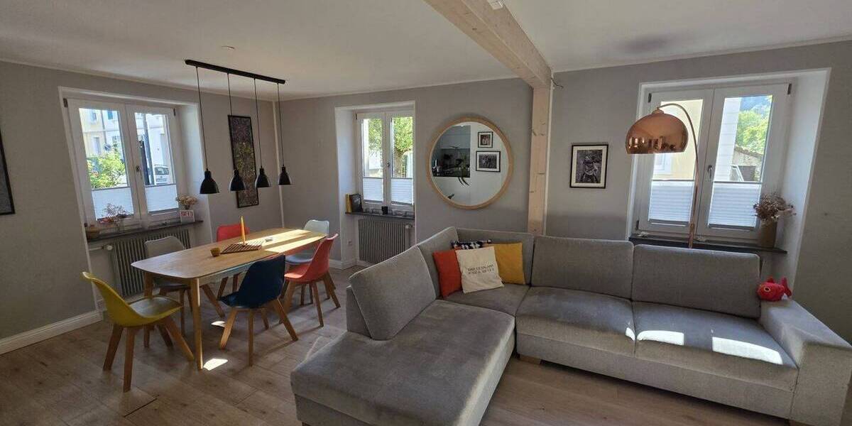 Doppelhaushälfte Kandern - 6 Zimmer, 157 m&sup2;, 2.050&euro; | Angebot:26819746