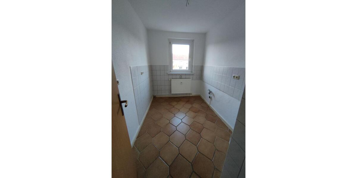 Etagenwohnung Stendal - 4 Zimmer, 71 m&sup2;, 483&euro; | Angebot:25974530