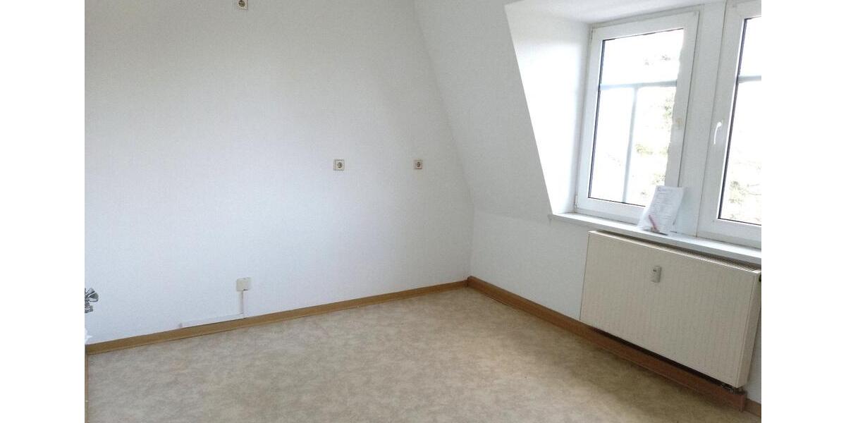 Etagenwohnung Bischofswerda - 2 Zimmer, 51 m&sup2;, 300&euro; | Angebot:25902835